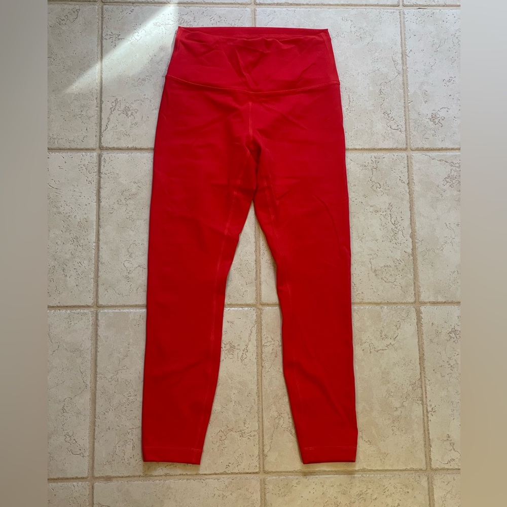 lululemon Wunder Train HR Tight 25” in Hot Heat, size 8